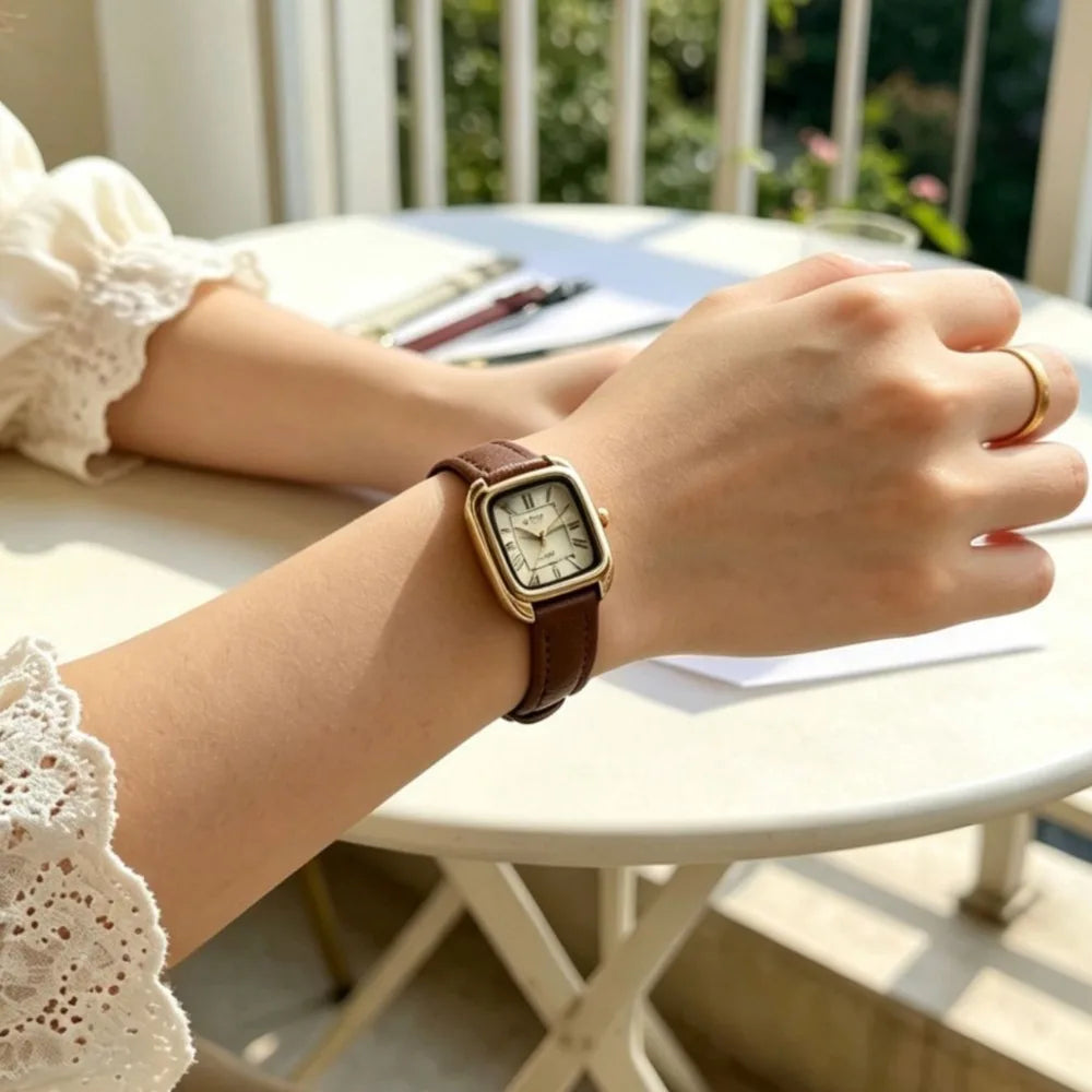 Women's Retro Roman Dial Leather Watch