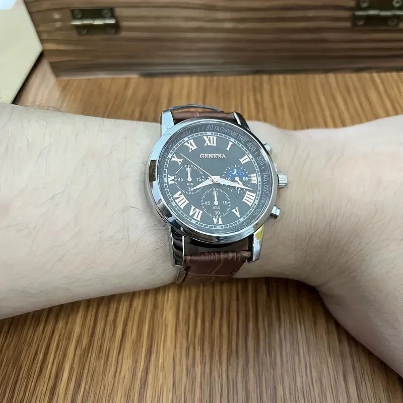 Men's Leather Analog Quartz Watch